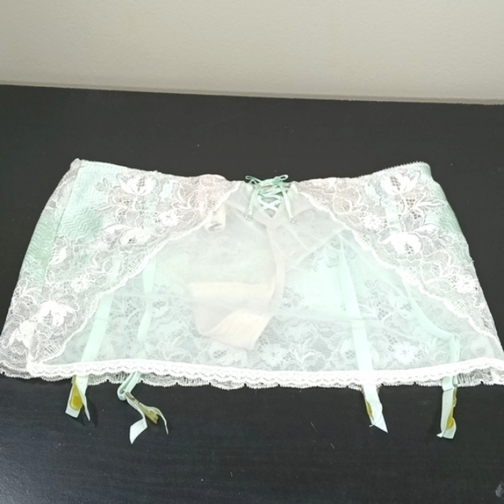 NWT Victorias Secret Sexy Seduction Lace Garter Skirt Mint Green 💚 Size M - Picture 3 of 16